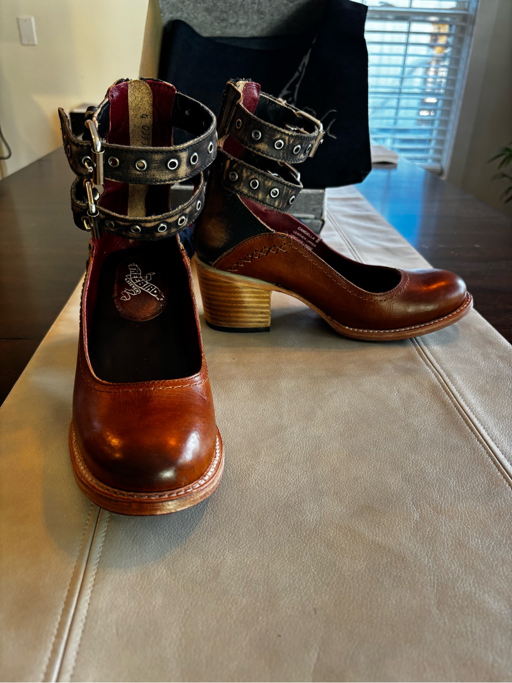 New In Box Freebird By Steven-Candella In Cognac